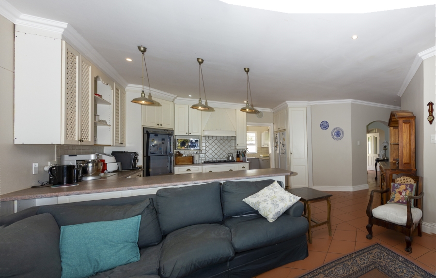 5 Bedroom Property for Sale in Kleinemonde Eastern Cape